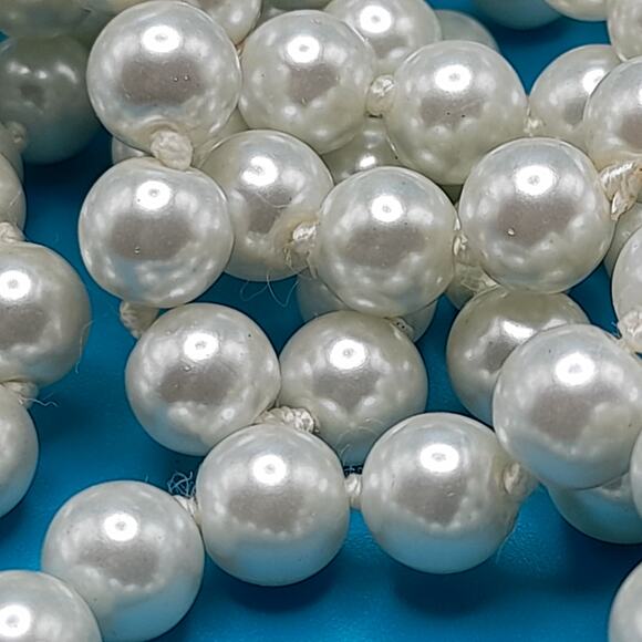 Vintage Glass Pearl Necklace, 48", Wedding Necklace, No Clasp, Hand Knotted - Picture 7 of 10